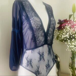 Classy Navy Blue Lace Bodysuit Teddy SZ L NWT B156
